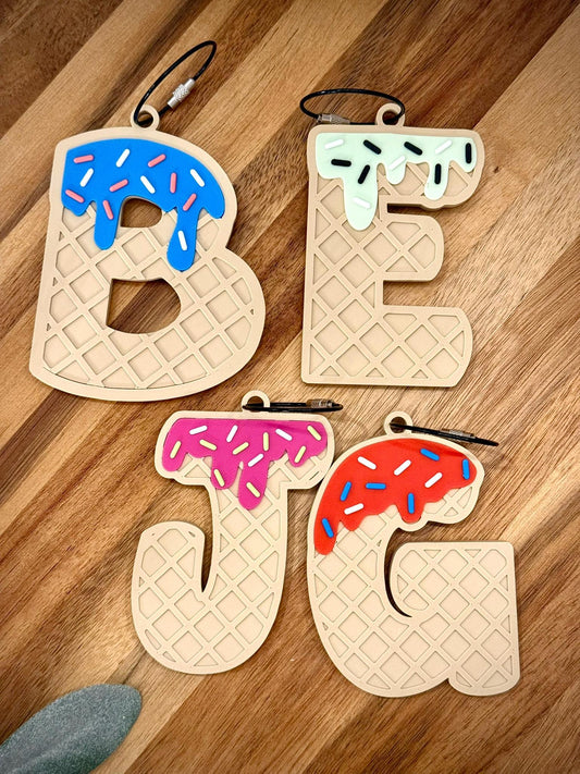 Baseball Bag Tag Ice Cream Drip Personalized Letter – Backpack Bag Swag – Baseball – Softball – Custom Sports Bags – School backpack