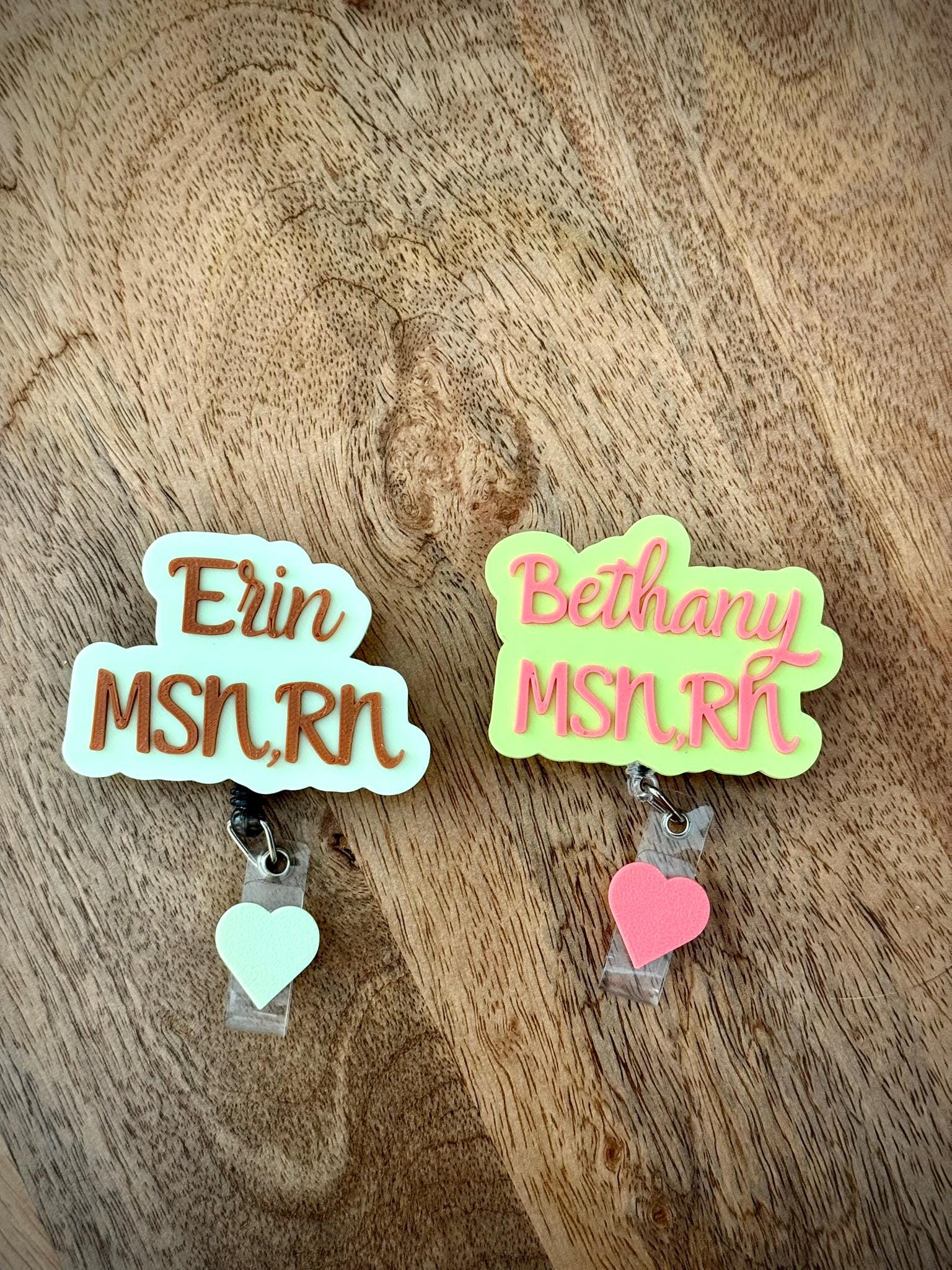 Personalized 3D Printed Badge Reel – Custom Name ID Holder – Cute Work Badge – Retractable Clip – Teacher Nurse Office Gift – Custom Color